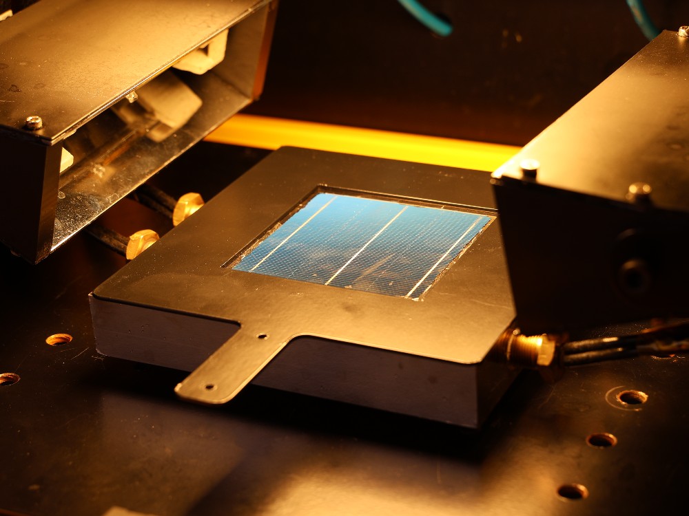 Temperature-Controlled Chuck